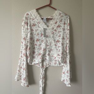 Just Polly Floral B neck Blouse XL